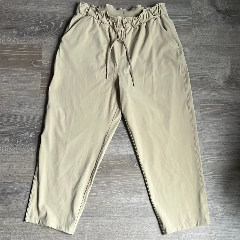 Lululemon Stretch High Rise Crop 23